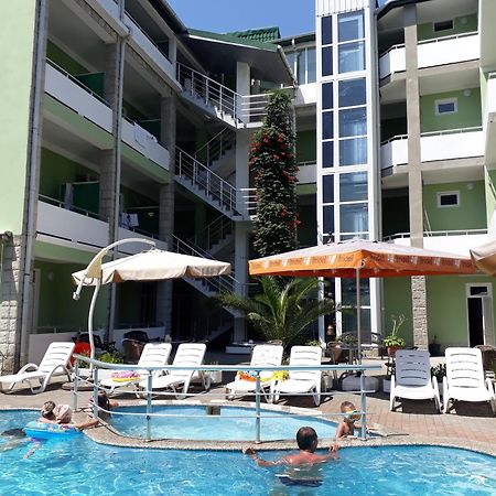 Green House Hotel Кобулети Екстериор снимка