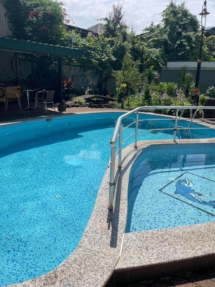 Green House Hotel Кобулети Екстериор снимка