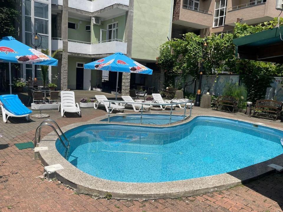 Green House Hotel Кобулети Екстериор снимка