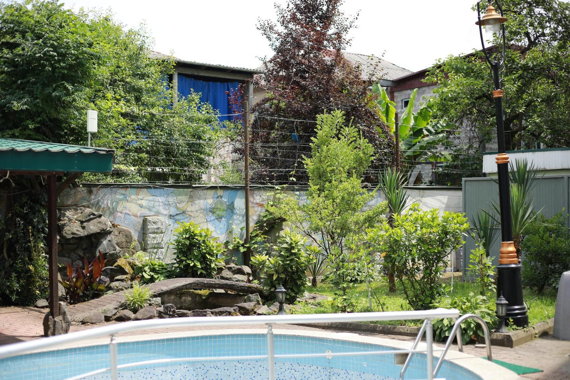 Green House Hotel Кобулети Екстериор снимка