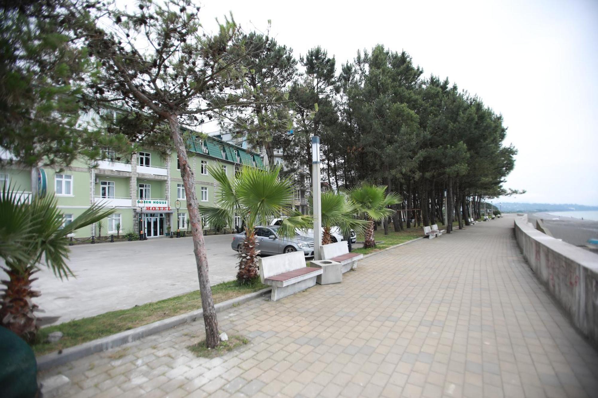Green House Hotel Кобулети Екстериор снимка